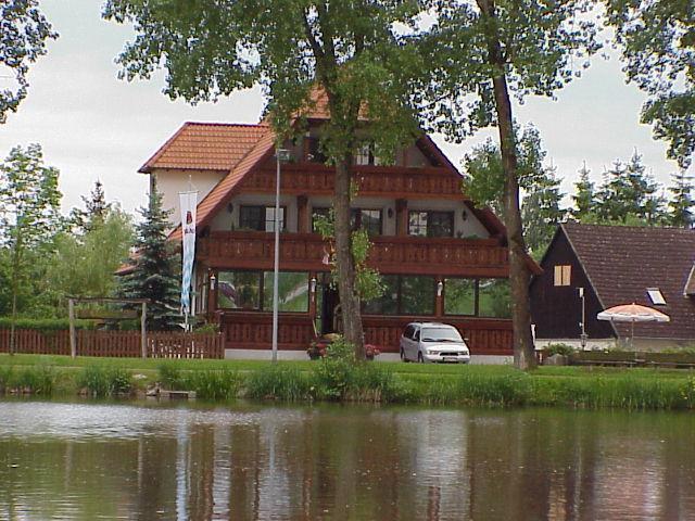 See-Hotel Storchenmuehle Fichtenau Exterior foto